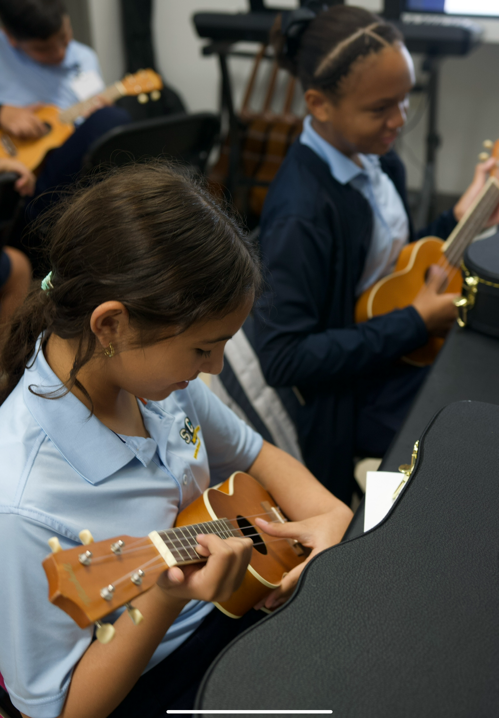 Students in arts and music class